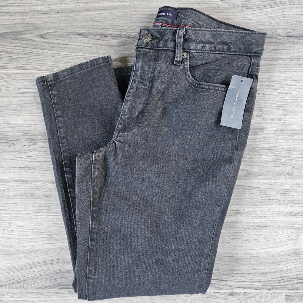 Tommy Hilfiger Womens Straight Leg Jeans Black Faded Stretch Size 8 NWT